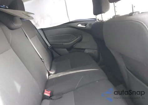 2018 Ford Focus Sel z USA, uszkodzony, nr VIN 1FADP3M26JL302313